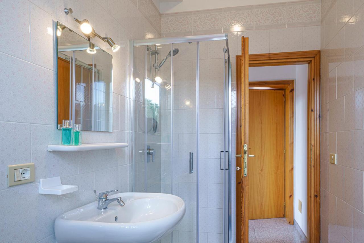 Aethalia - A 300Mt Dal Mare Apartment Марина ди Кампо Екстериор снимка